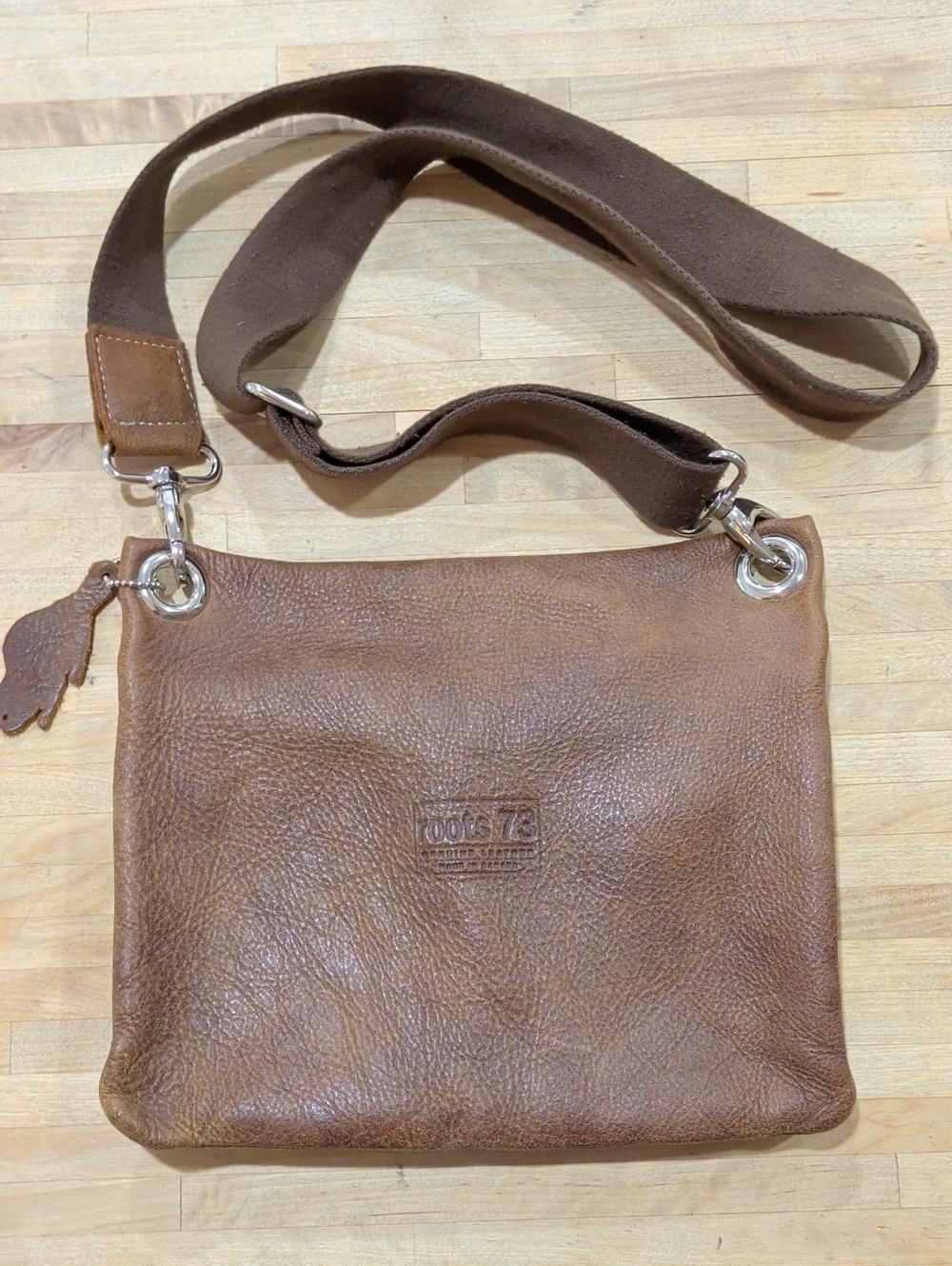 Vintage Roots Brown Leather Crossbody Bag with Adjustable Strap Villager Style - Picture 12 of 13